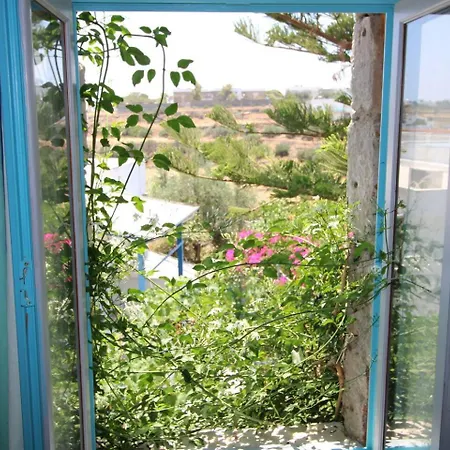 Whispers Of The Past Plaka (Milos)